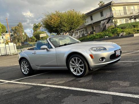 Used 2006 MAZDA MX-5 Miata Sport w/ Suspension Pkg image 25
