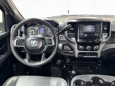Used 2022 RAM 3500 Tradesman w/ Chrome Appearance Group AWD/4WD image 14