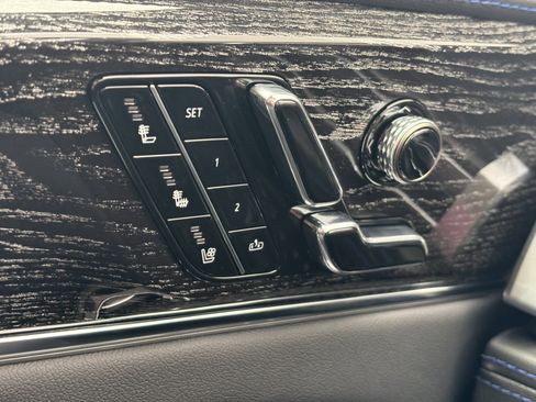 New 2026 Cadillac Escalade IQL Luxury AWD/4WD image 34