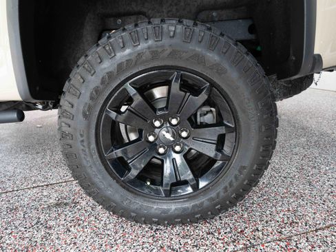 Used 2021 Chevrolet Colorado ZR2 w/ ZR2 Dusk Special Edition AWD/4WD image 28