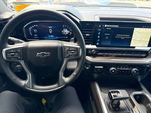 Used 2026 Chevrolet Silverado 1500 LT Trail Boss w/ Safety Package AWD/4WD image 9