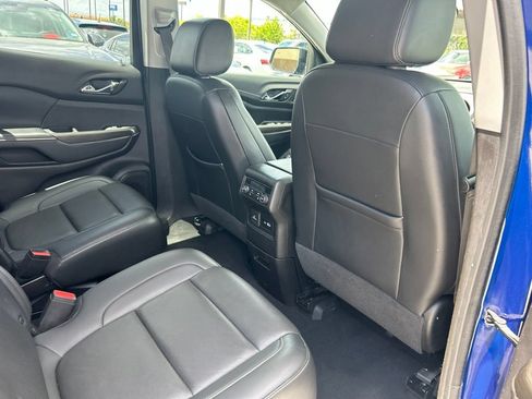 Used 2023 GMC Acadia SLT w/ Elevation Edition FWD image 28