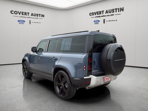 Used 2020 Land Rover Defender 110 SE image 3