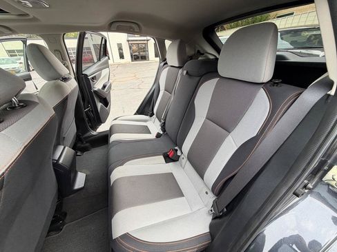 Used 2018 Subaru Crosstrek 2.0i Premium AWD/4WD image 12