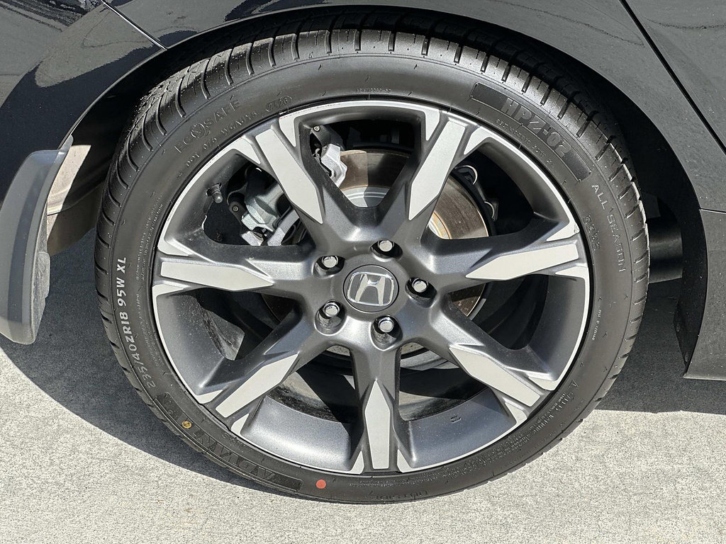 Certified 2025 Honda Civic Sport Touring image 30