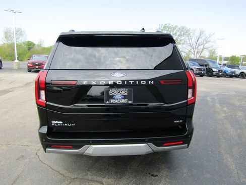 Used 2025 Ford Expedition Max Platinum AWD/4WD image 5