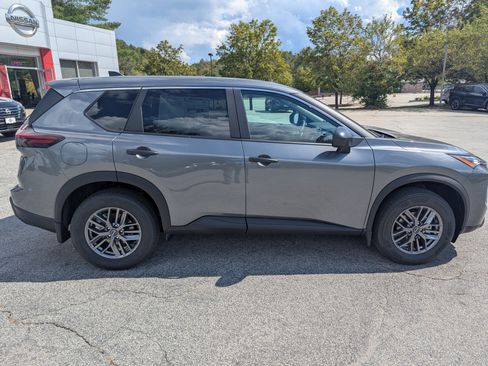 New 2026 Nissan Rogue S image 8