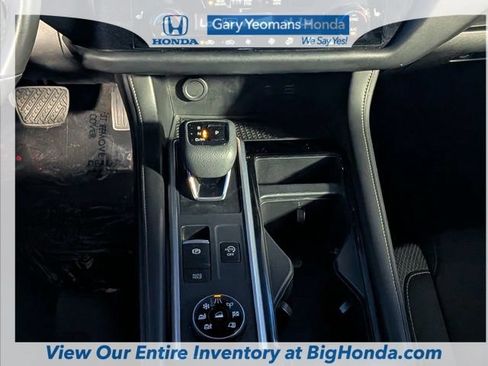Used 2024 Nissan Pathfinder SV AWD/4WD image 20