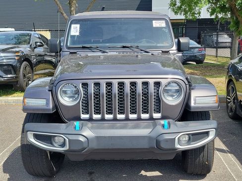 Used 2022 Jeep Wrangler Unlimited Sahara w/ Cold Weather Group AWD/4WD image 3