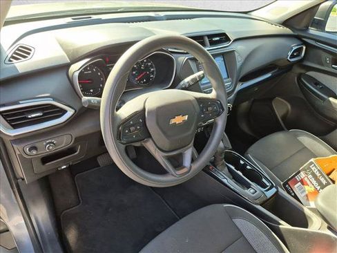 Used 2022 Chevrolet TrailBlazer LS FWD image 10