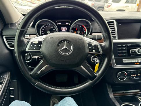 Used 2013 Mercedes-Benz GL 450 4MATIC image 19