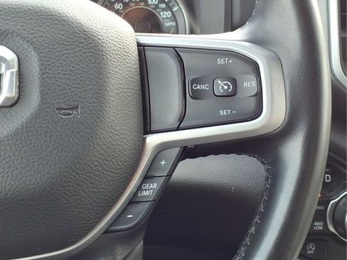 Used 2022 RAM 1500 Big Horn AWD/4WD image 16