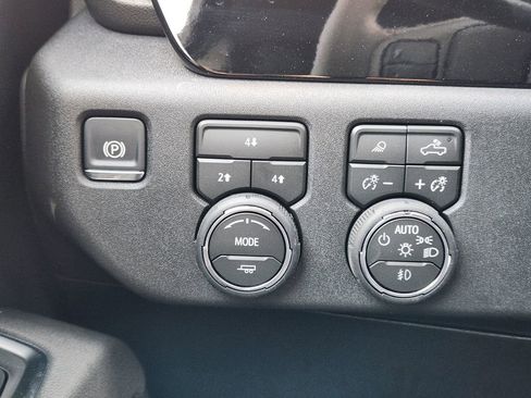 New 2026 Chevrolet Silverado 2500 LT w/ Trail Boss Package image 16