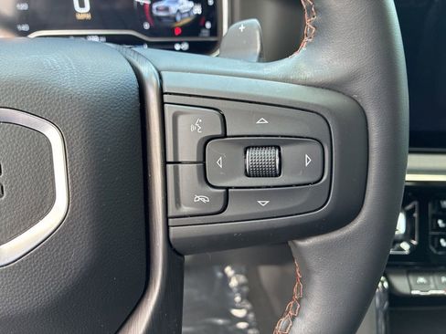 Used 2024 GMC Sierra 1500 AT4 w/ Technology Package AWD/4WD image 23
