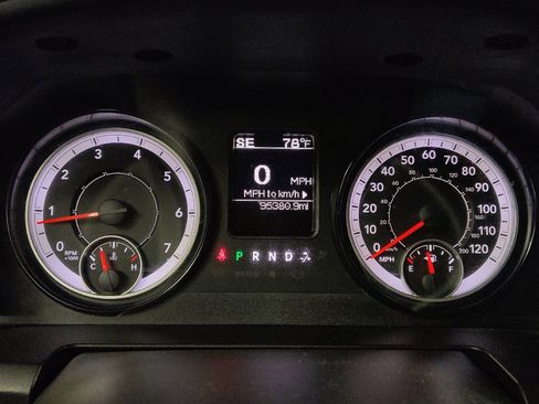 Used 2019 RAM 1500 Tradesman w/ Tradesman SXT Package RWD image 23