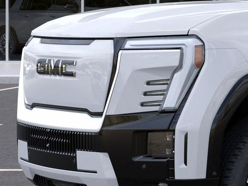 New 2025 GMC Sierra EV Denali image 13