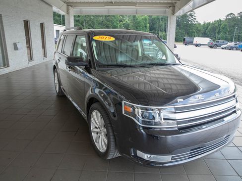 Used 2019 Ford Flex Limited w/ Equipment Group 301A FWD image 6