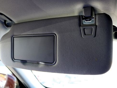 Used 2022 Ford Explorer XLT w/ Equipment Group 202A image 35