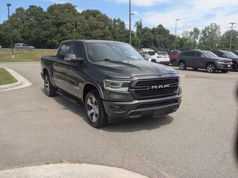Used 2022 RAM 1500 Laramie AWD/4WD image 7
