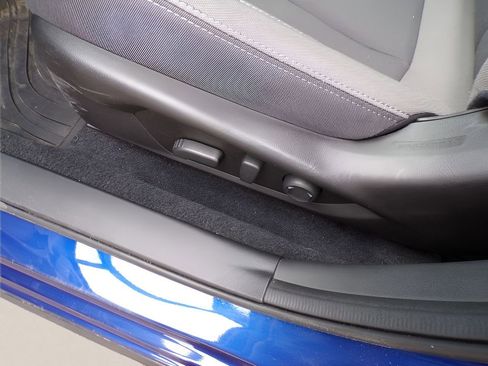 Certified 2025 Subaru Crosstrek 2.0i Premium AWD/4WD image 20