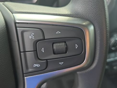 Used 2021 Chevrolet Silverado 1500 Custom Trail Boss w/ Safety Confidence Package AWD/4WD image 19
