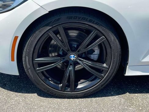 Used 2022 BMW 330i Sedan w/ Driving Assistance Package RWD image 10