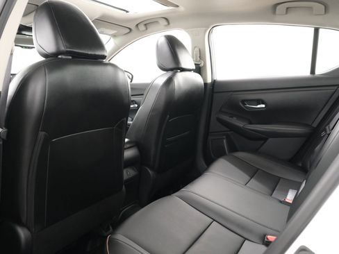 Used 2021 Nissan Sentra SR w/ SR Premium Package FWD image 34