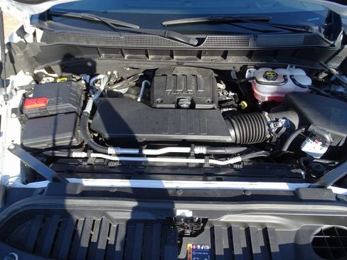 Used 2024 Chevrolet Silverado 1500 Custom image 24