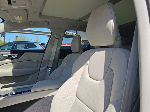 New 2026 Volvo V60 B5 Cross Country Ultra w/ Climate Package image 20