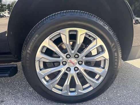 Used 2022 GMC Yukon XL Denali w/ Max Trailering Package RWD image 15