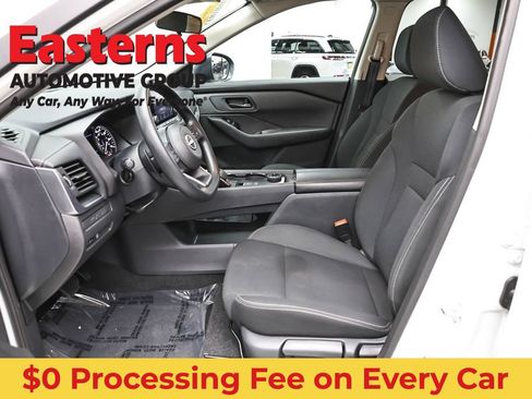 Used 2024 Nissan Rogue S AWD/4WD image 14