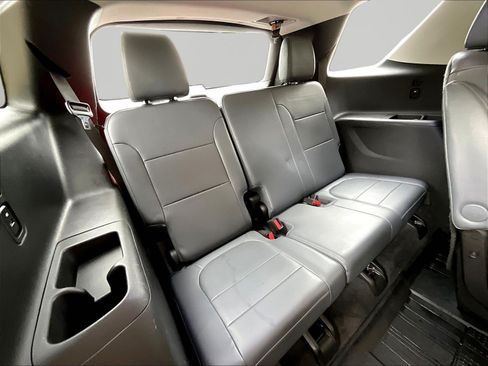 Used 2019 Chevrolet Traverse LT w/ LPO, Floor Liner Package FWD image 25