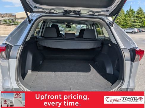 Used 2025 Toyota RAV4 XLE image 10