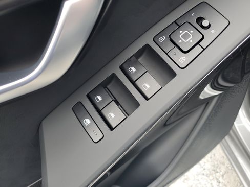 New 2025 Kia Niro Wind w/ Wind Preserve Package image 16