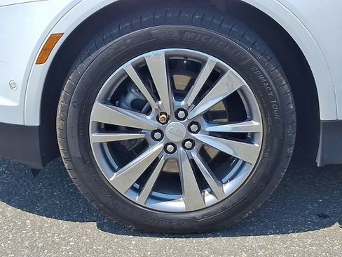 Certified 2024 Cadillac XT5 Premium Luxury w/ Technology Package AWD/4WD image 6