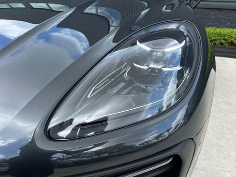 Certified 2024 Porsche Macan image 13