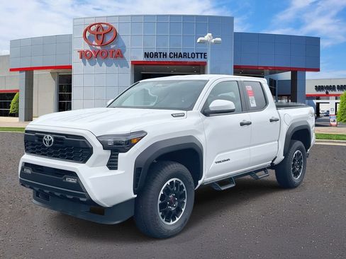 New 2025 Toyota Tacoma TRD Off-Road image 5