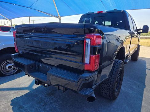 Used 2026 Ford F250 Platinum w/ Tremor Off-Road Package AWD/4WD image 4