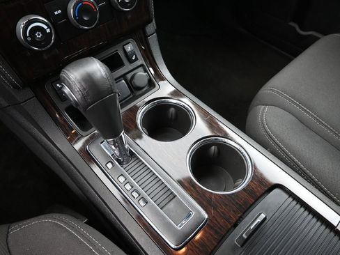 Used 2017 Chevrolet Traverse LT image 15