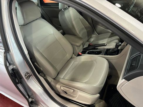 Used 2014 Volkswagen Passat 2.5 SE image 17