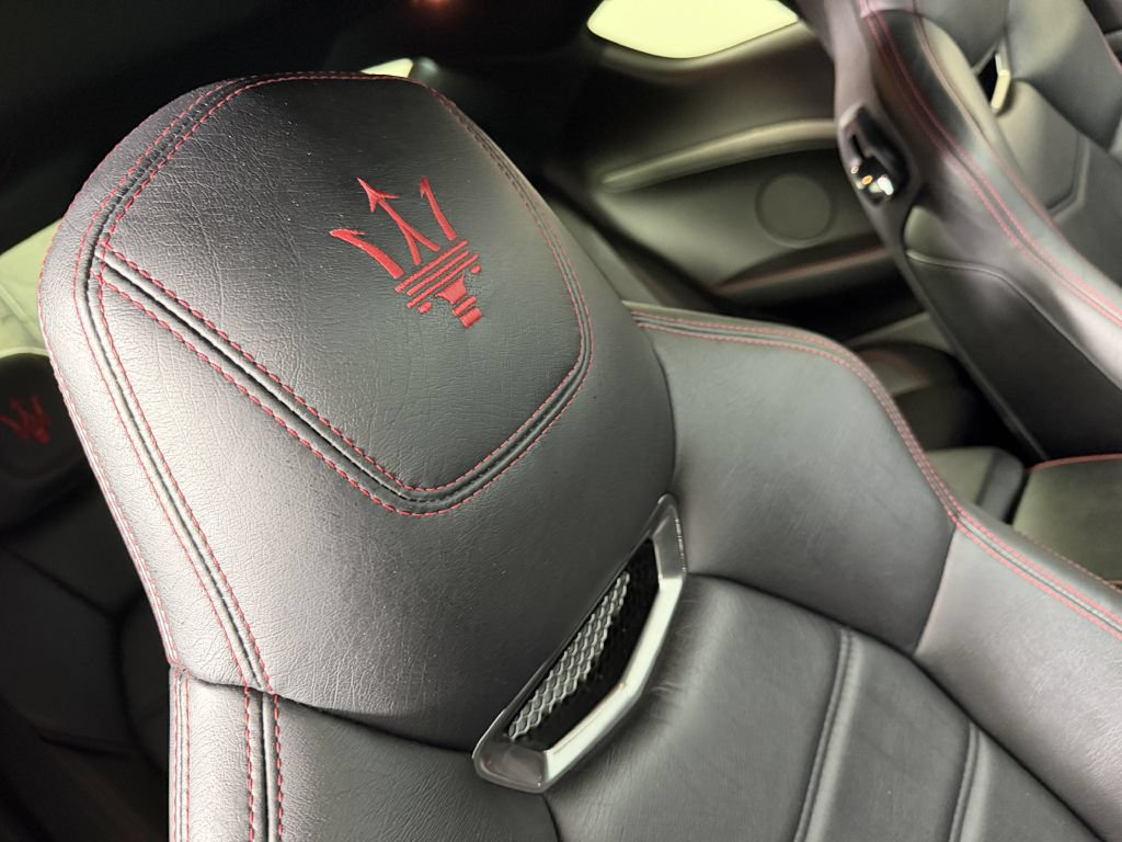 Used 2017 Maserati GranTurismo Sport RWD image 46