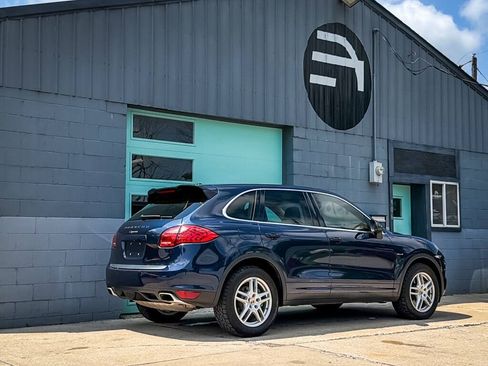 Used 2013 Porsche Cayenne Diesel AWD/4WD image 9