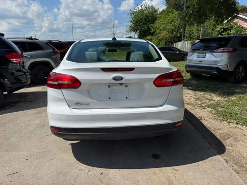 Used 2018 Ford Focus S FWD image 7