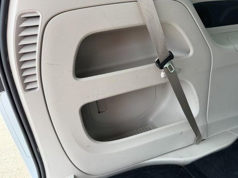 Used 2024 Chrysler Pacifica Limited FWD image 14
