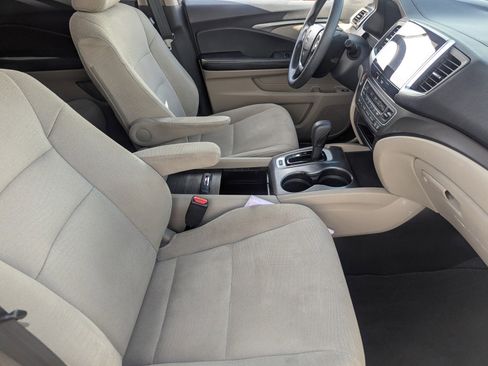 Used 2017 Honda Pilot EX image 13