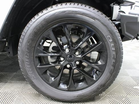 Used 2023 Jeep Wrangler Unlimited Sahara image 8