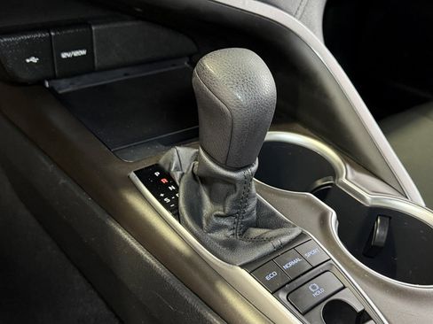 Used 2023 Toyota Camry LE image 25