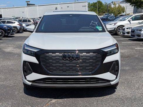 Used 2025 Audi Q4 e-tron Premium Plus w/ Premium Plus AWD/4WD image 2