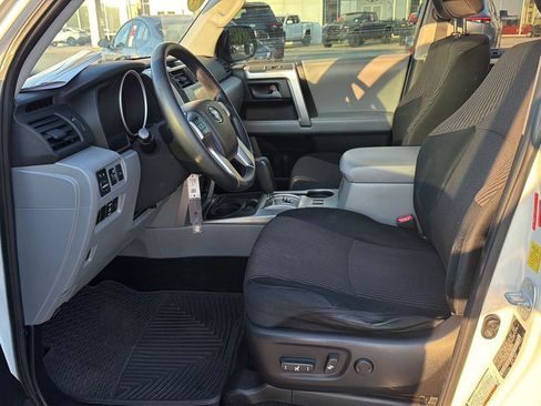 Used 2011 Toyota 4Runner 2WD image 10