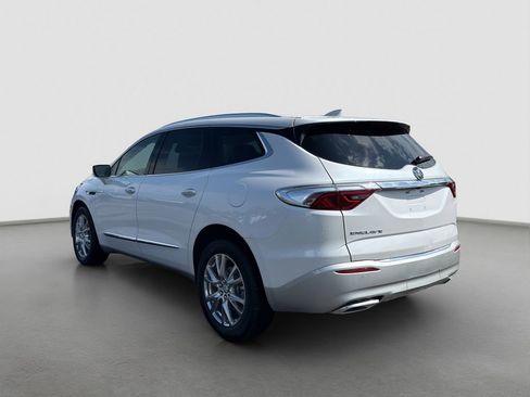 Used 2023 Buick Enclave Essence w/ Experience Buick Package FWD image 24